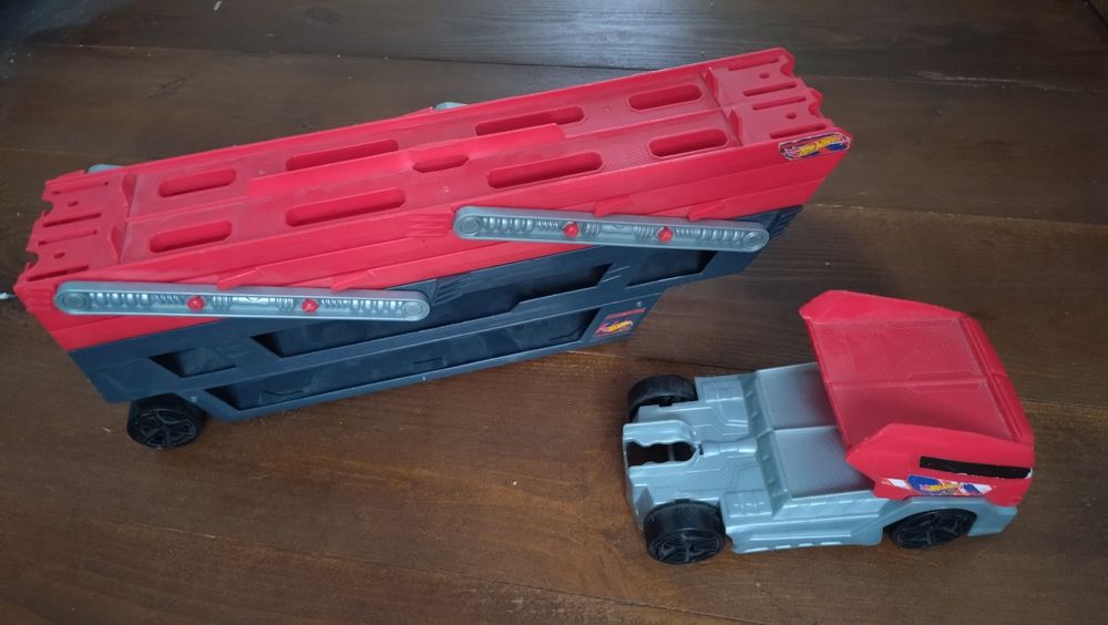 Автовоз, трейлер Hot wheels