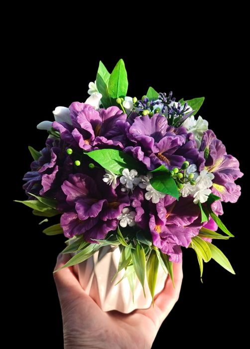 Квіткові композициї з мила.