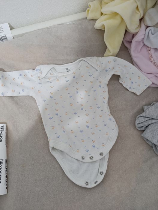 Roupa de bebe dos 0 meses até aos 3 meses
