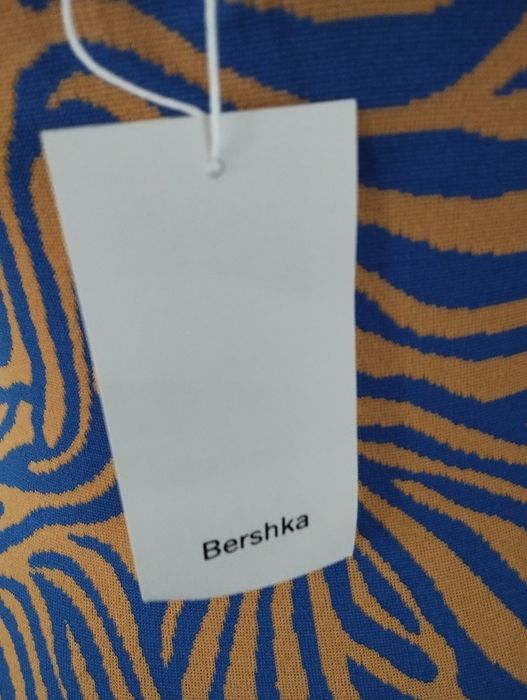 Nowa sukienka Bershka S