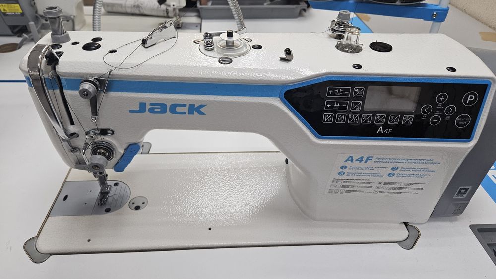 Продам швейная машина промышленная износ 20% JACK A4F