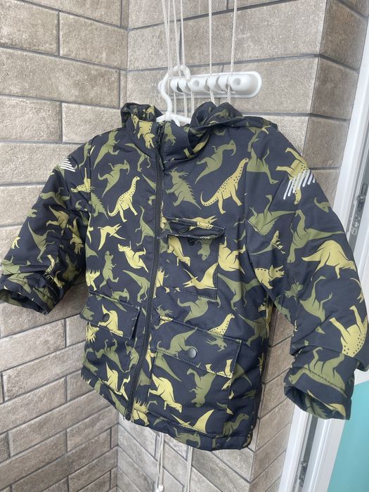 Зимова куртка з динозаврами h&m 98/104