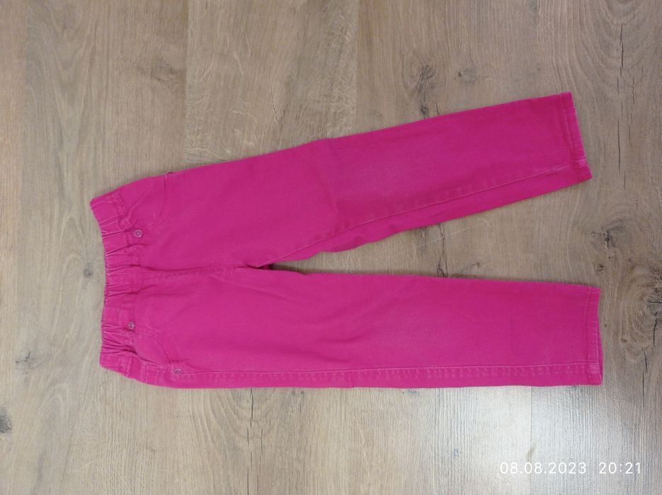 Одяг для дівчинки 3-5 років Ціна за 3 кофтинки