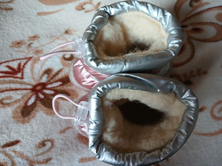 Зимові сапоги для дівчинки