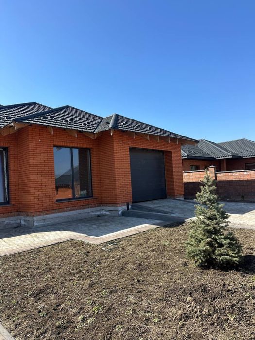 Продаю американку у затишному районі біля Рівного,Обарів