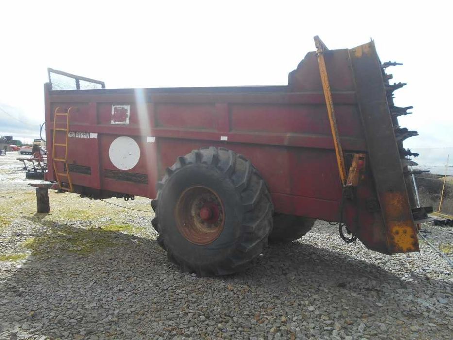 Reboque espalhador Siam de 15,3T