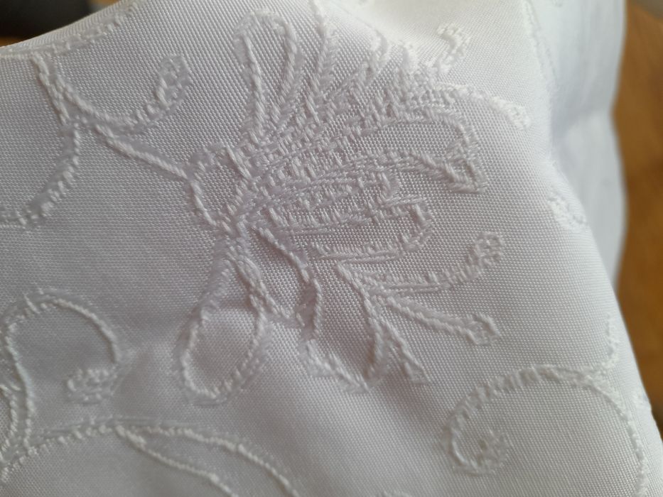 Duzy , nowu śnieżnobiały obrus 165 x 330 cm