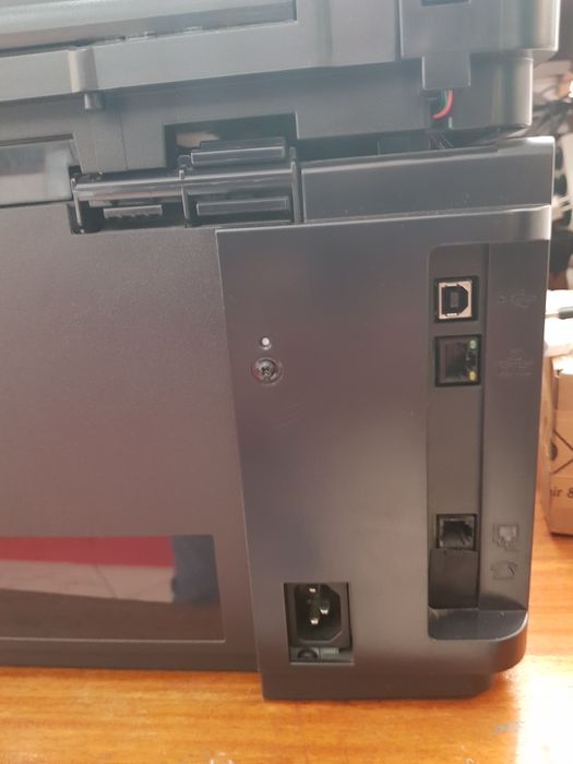 Impressora multifunçoes Laser A4