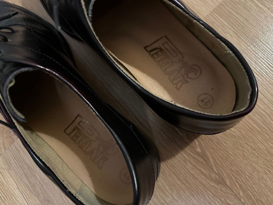 Buty półbuty męskie wiązane Perlak 44