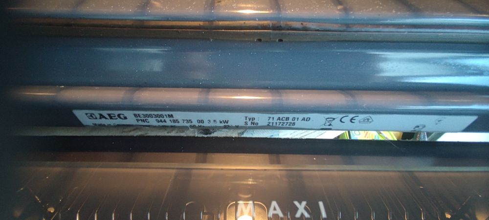 Fornos AEG em bom estado.