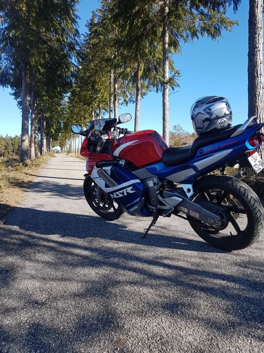 Vendo Honda NSR 125 21 Kw com motor suplente e outros peças diversas