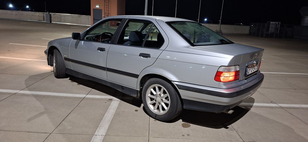 Bmw e36 316i sedan