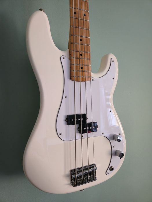 Fender Precison Bass - Gitara Basowa