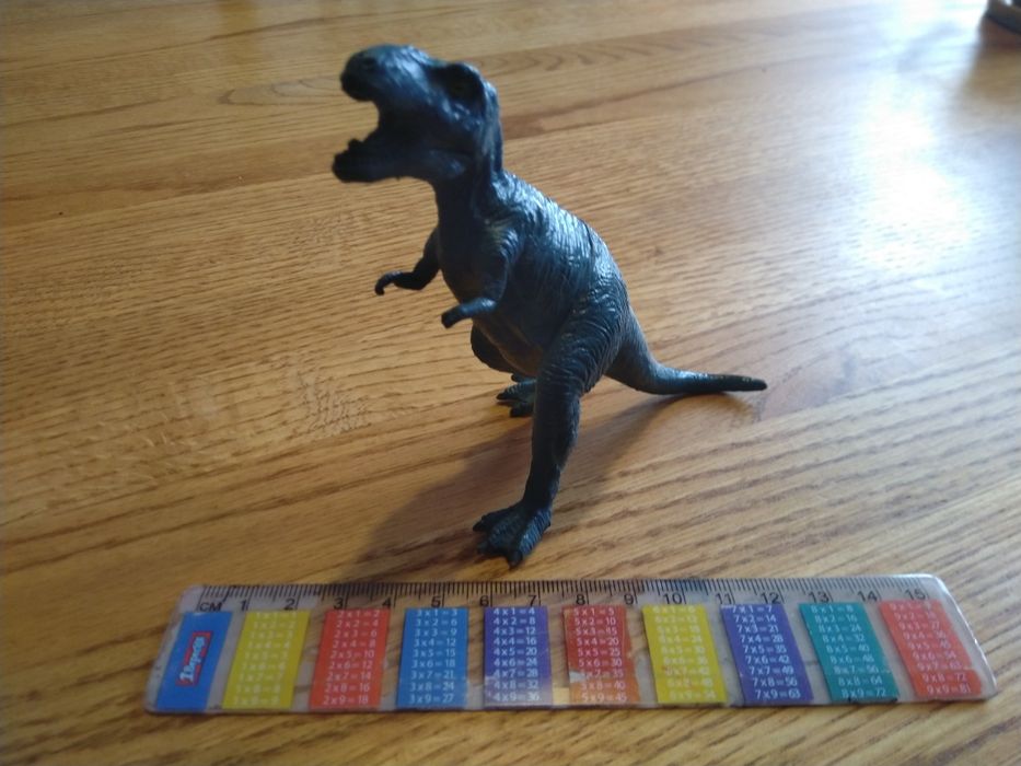 Динозаврики, іграшки