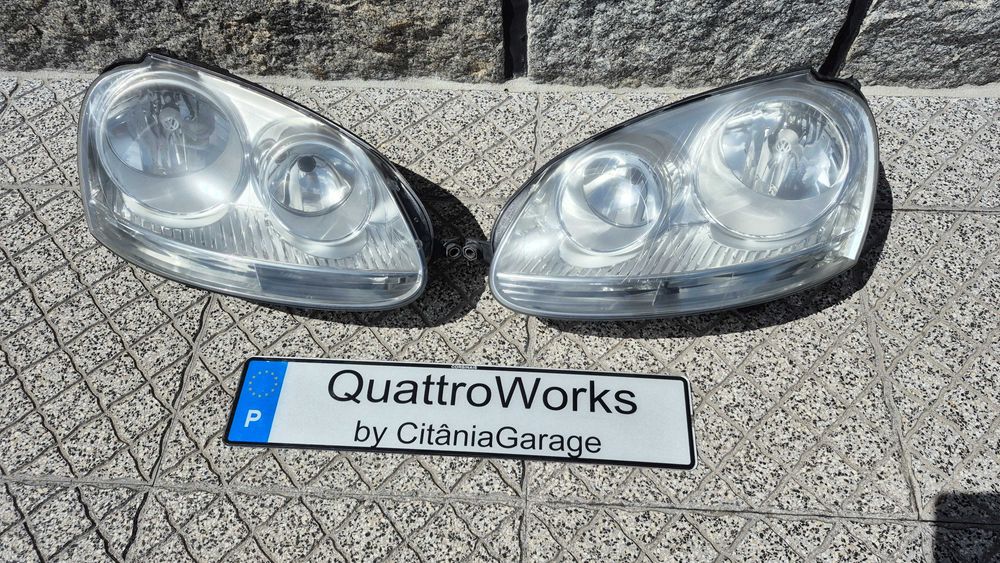 VW GOLF V / JETTA - Óticas / Faróis Originais em EXCELENTE ESTADO