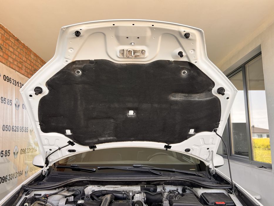 Бампер капот лагуна 3 Разборка Laguna 3 OV369