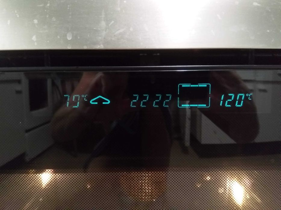 Продам немецкую духовку GAGGENAU model EB 984-110 70см