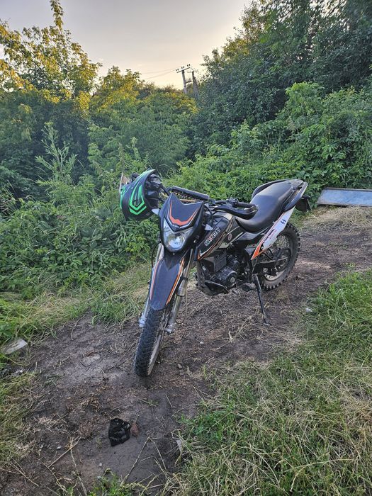 Продам надійний та універсальний ендуро-мотоцикл Shineray XY250GY-6C.