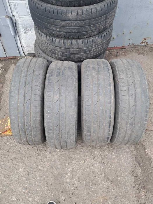 Продам б/в резину 195/65 R15