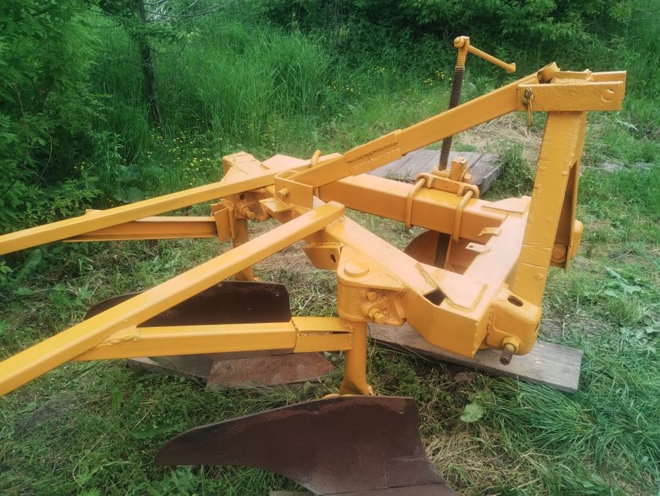 Продам Плуг плн 2.35