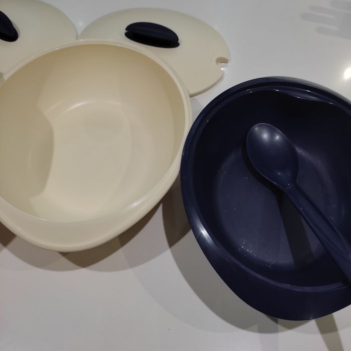Duas terrinas térmicas Tupperware443783092581836803