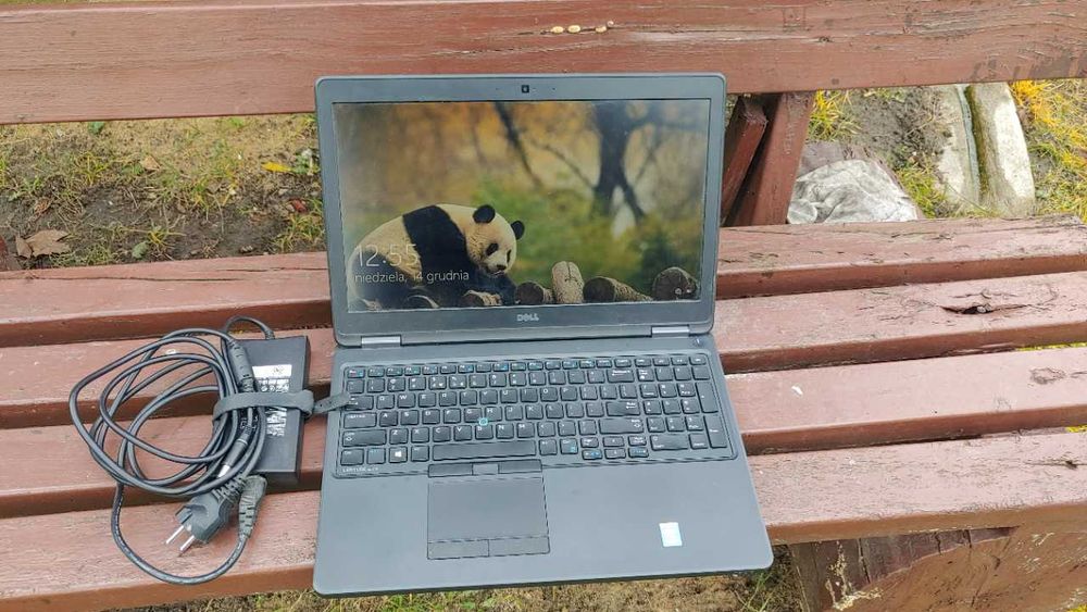 Dell Latitude E5550 16GB, Win 10Pro, nowa bateria, stacja dokująca