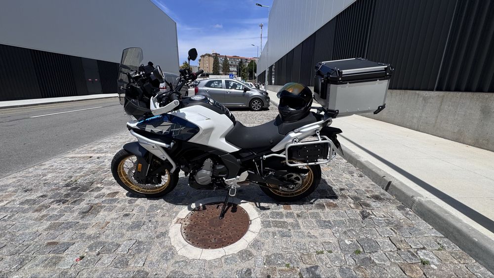 CF moto 700 adv
