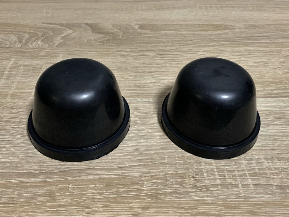 Кришки пильники на фари