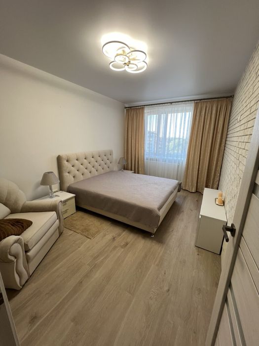 Здається в оренду 1 кімнатна квартира . Центр.