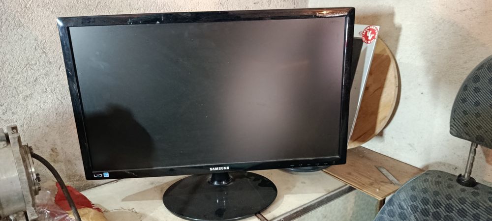 Монітор Samsung S23B300 23 дюйми