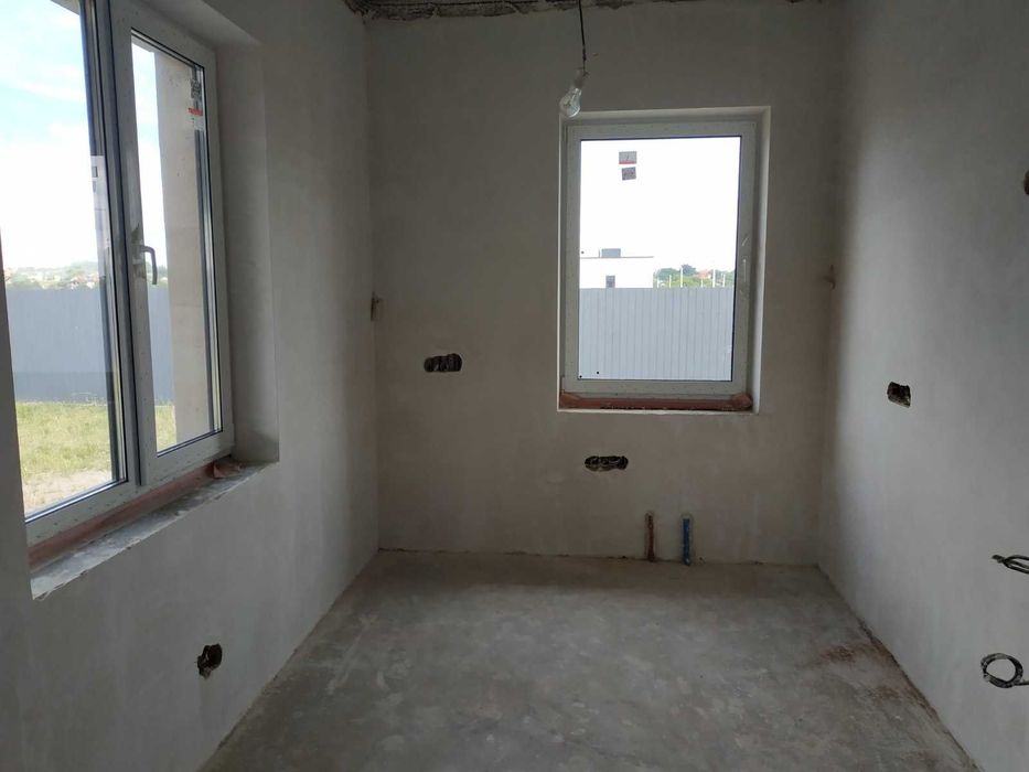 Будинок з максимальним наповненням для ремонту біля Києва!