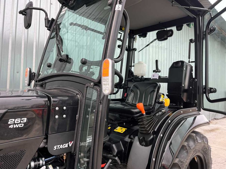 Traktorek silnik Mitsubishi 3 cylindry 25KM WOM kosi homologacja PL do rejestracji traktor opcja TUZ pług do śniegu kosiarka . Zestaw komunalny