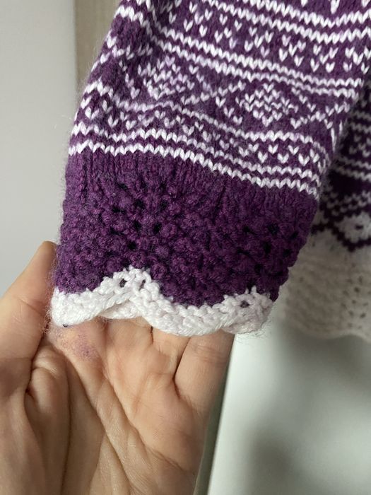 Wzorzysty sweter handmade