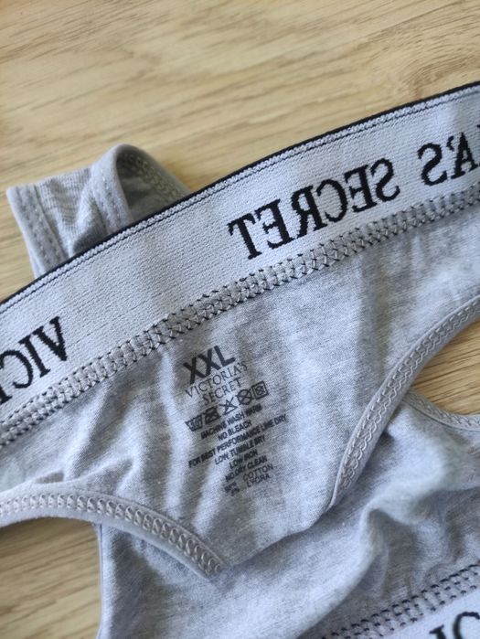 Stringi Victoria Secret L