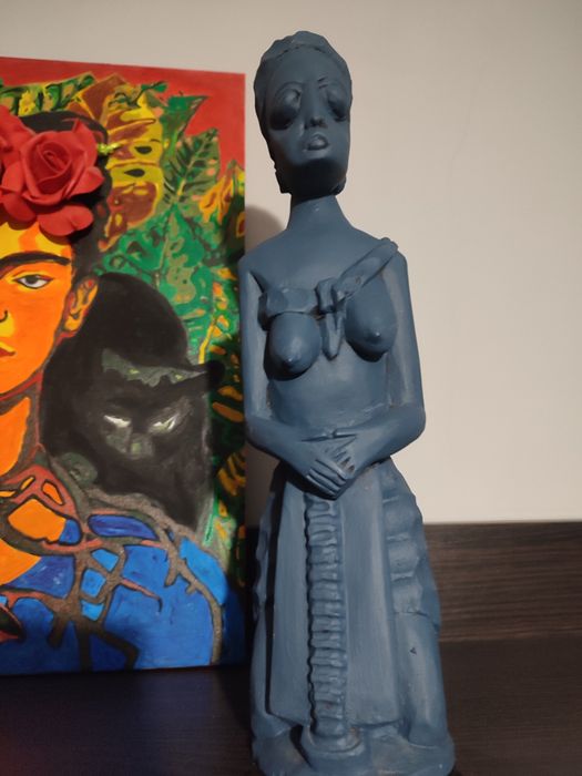 Скульптура з дерева.Модерн.Жінка з дитиною.