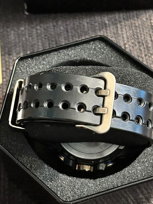 Casio G Shock GWN 1000 1A