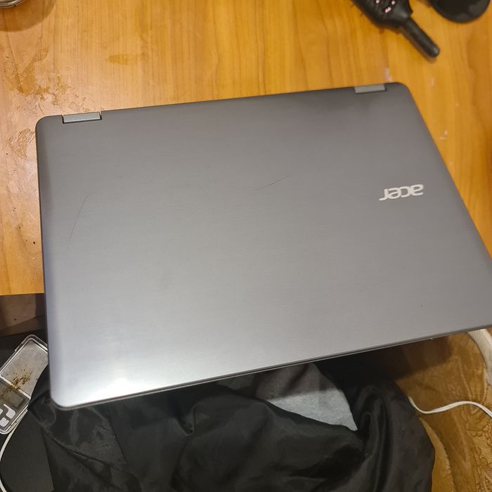 Vendo acer aspire  R14 hibrido como novo ideal para escola ou trabalho