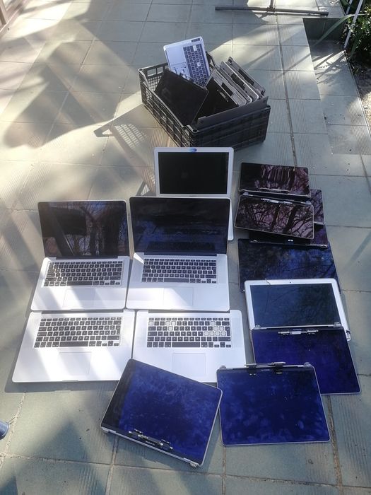 Apple macbook laptopy  części akcesoria  wysylka