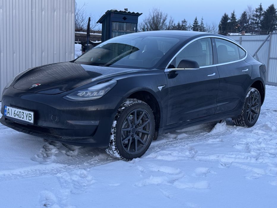 Tesla model 3 2019 Standart range +
