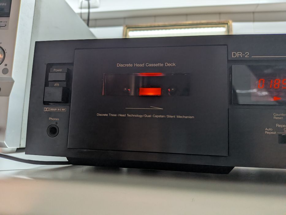 Nakamichi DR-2 Discrete 3-Head Cassette Deck