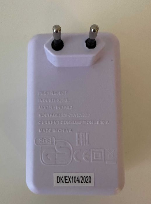 Armadilhas eléctricas repelentes de mosquitos em óptimo estado