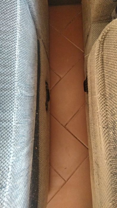 Sofá com Chaise Long