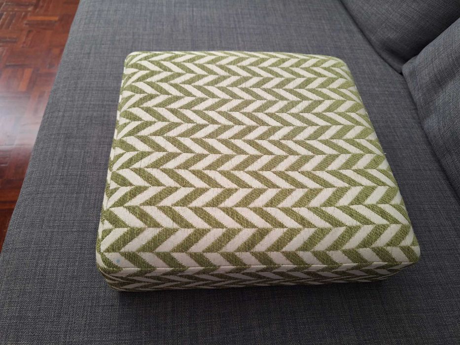 Almofada 30*30 cms para banco