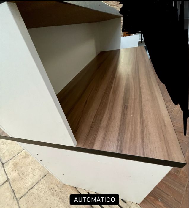 Balcao de recepcao escritorio ou empresa