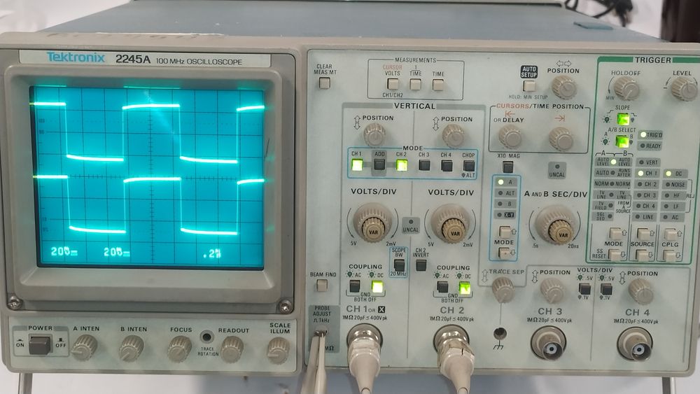 Oscyloskop Tektronix 2245A 100MHz 4kanały