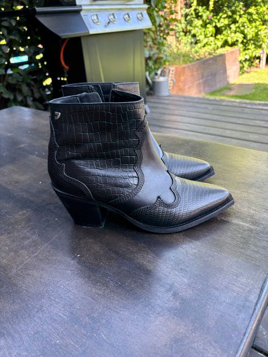 buty Gioseppo rozm. 39 botki