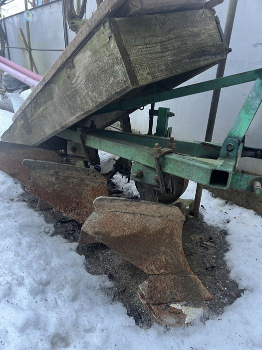 Продам  т25 всі деталі по номеру