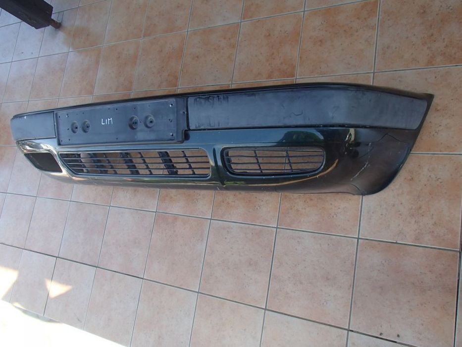 audi b4 zderzak przedni przód zielony