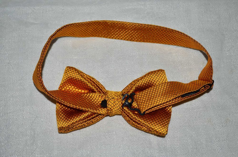 Нова краватка метелик, жовтий колір з дизайном сіточка галстук бабочка