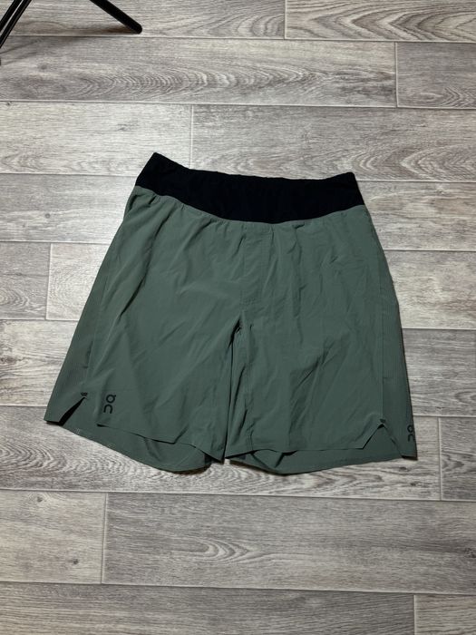 Спортивні бігові шорти on Running lightweight